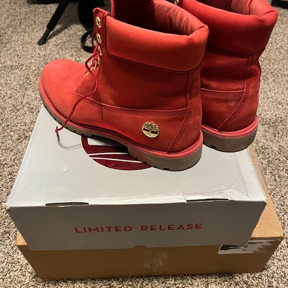 Size 13 Timberland red 6\